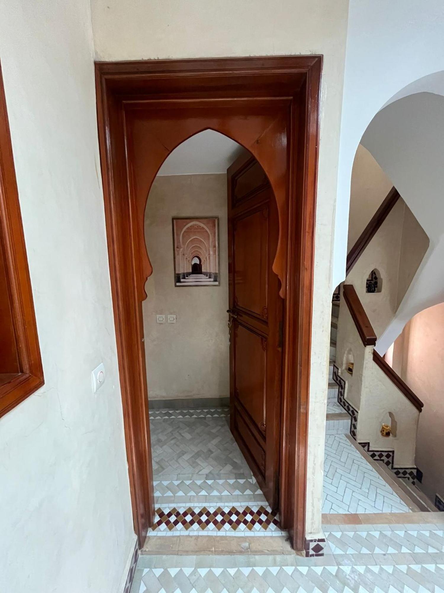 Riad Amazing Amazigh Avec Jacuzzi Petit Dejeuner Compris Avec Aussi Chambres Familiales Pres De La Place Jemaa El Fna Марракеш Экстерьер фото