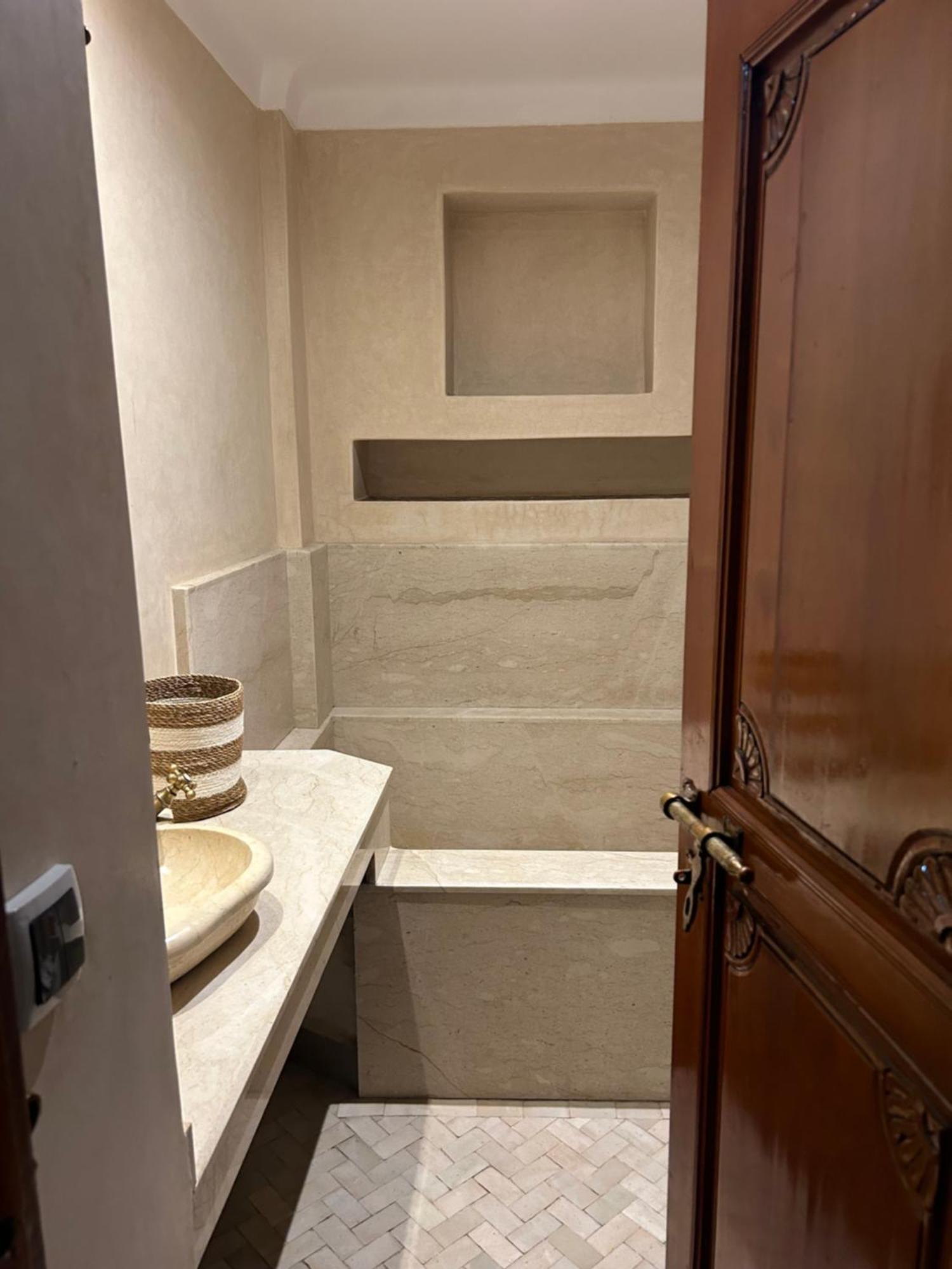 Riad Amazing Amazigh Avec Jacuzzi Petit Dejeuner Compris Avec Aussi Chambres Familiales Pres De La Place Jemaa El Fna Марракеш Экстерьер фото