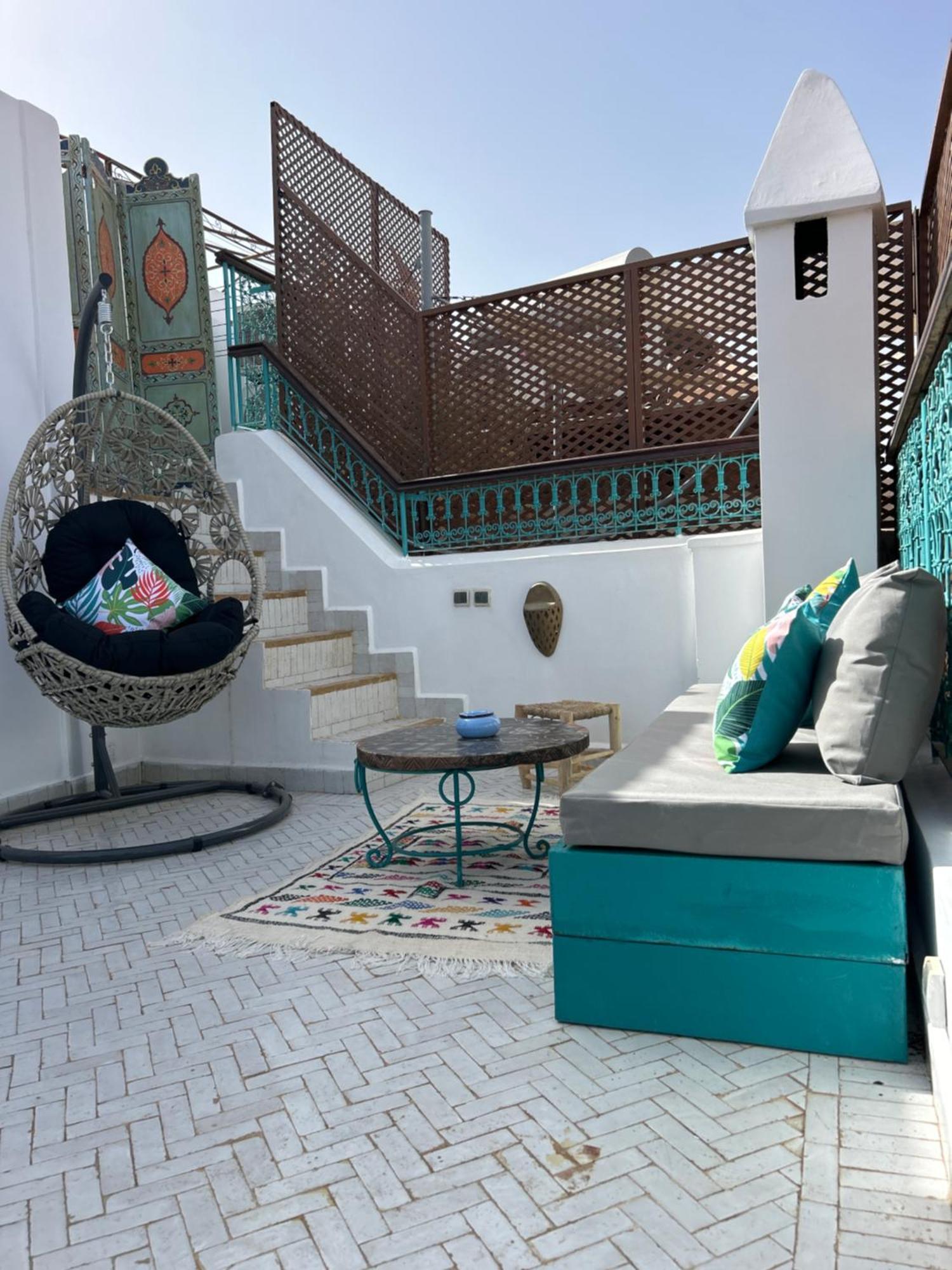 Riad Amazing Amazigh Avec Jacuzzi Petit Dejeuner Compris Avec Aussi Chambres Familiales Pres De La Place Jemaa El Fna Марракеш Экстерьер фото