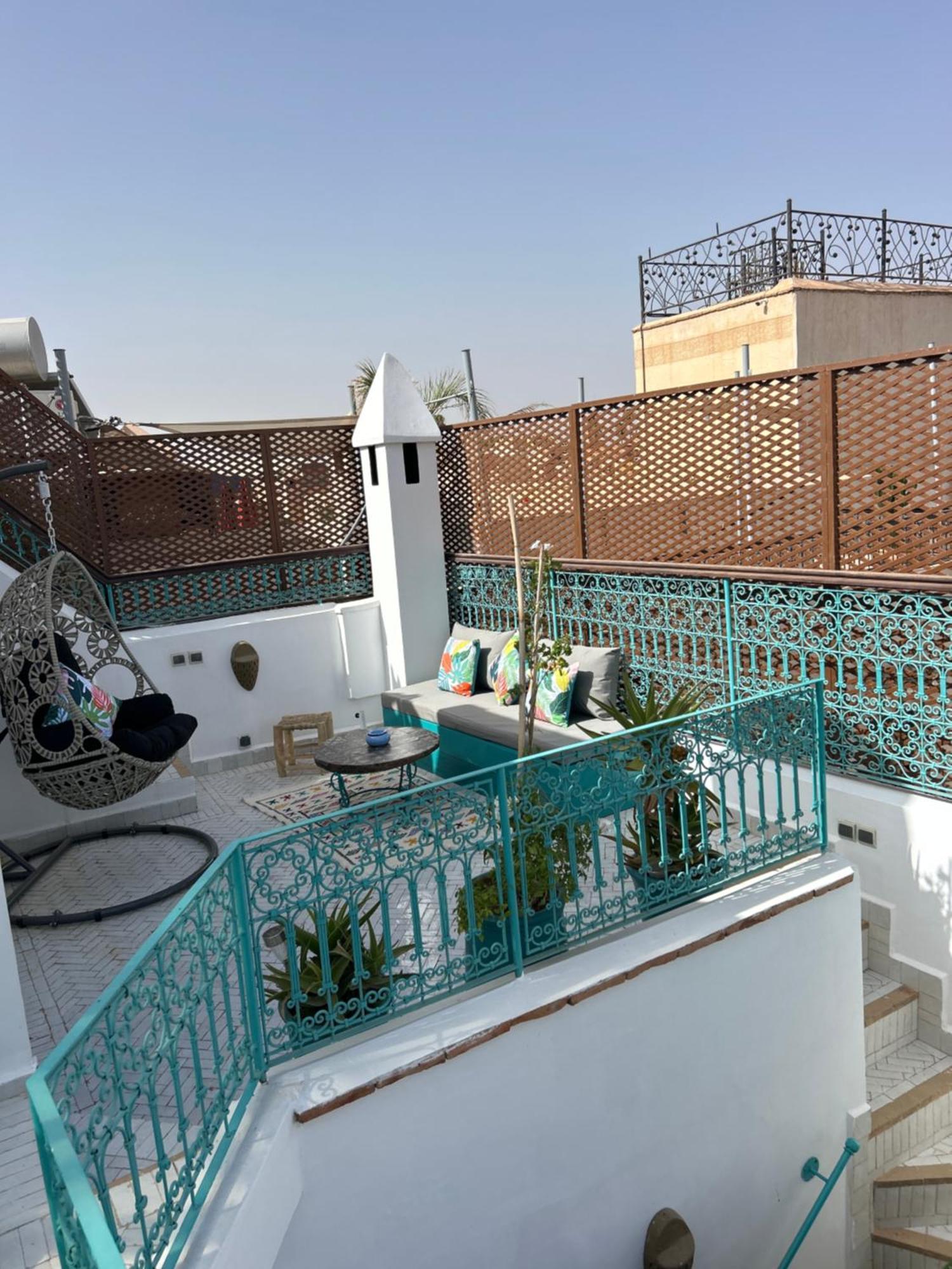 Riad Amazing Amazigh Avec Jacuzzi Petit Dejeuner Compris Avec Aussi Chambres Familiales Pres De La Place Jemaa El Fna Марракеш Экстерьер фото